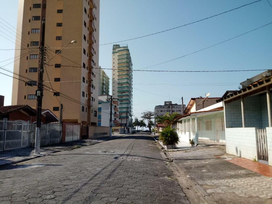 Вілла Casa Para Temporada Na Praia Grande Aprox 100 Mts Da Praia Екстер'єр фото